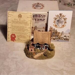 Lilliput Lane "Magpie Cottage"